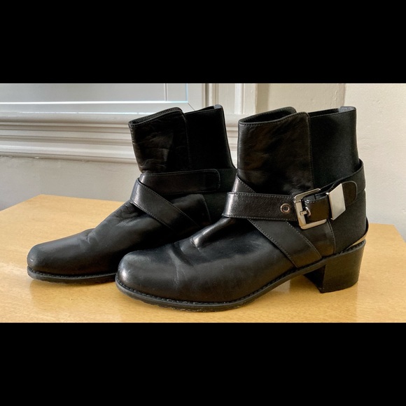 Stuart Weitzman Manlow Ankle Bootie - Picture 1 of 4